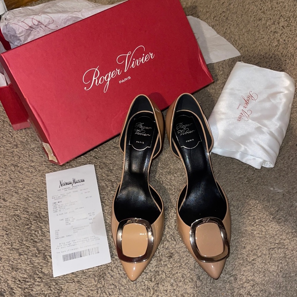 Roger Vivier 85mm Sexy Chic Dorsay Sand Color 7/37
